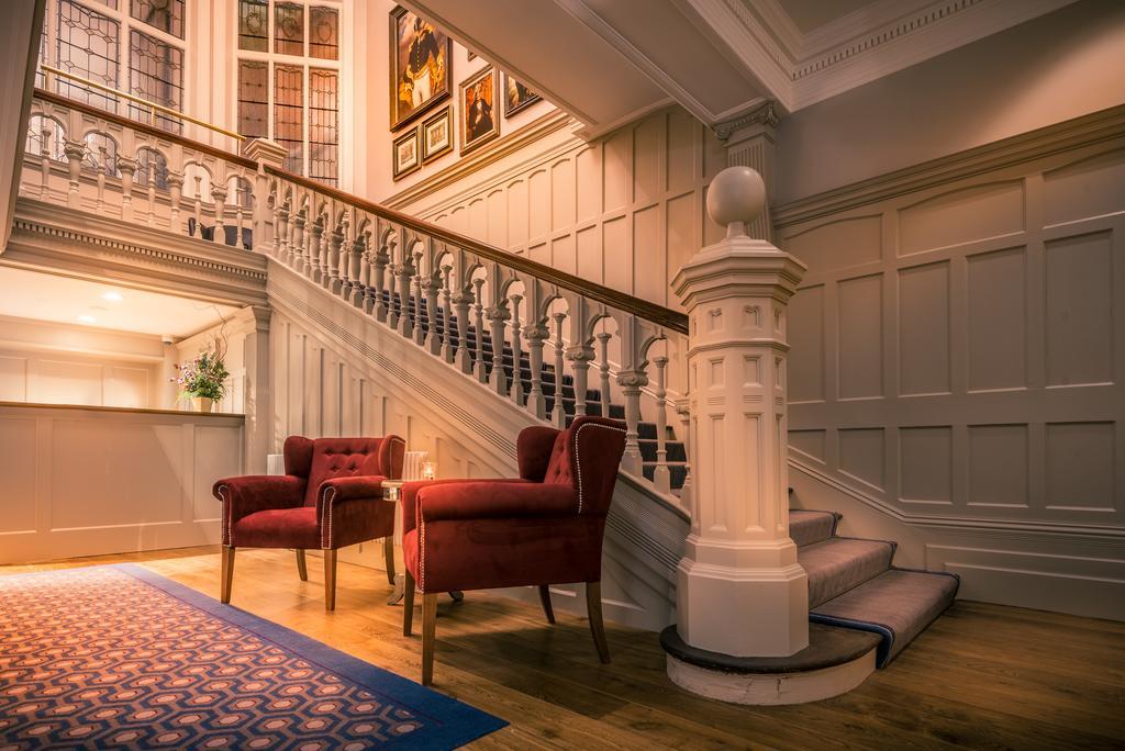 Hotel Bishop's Gate