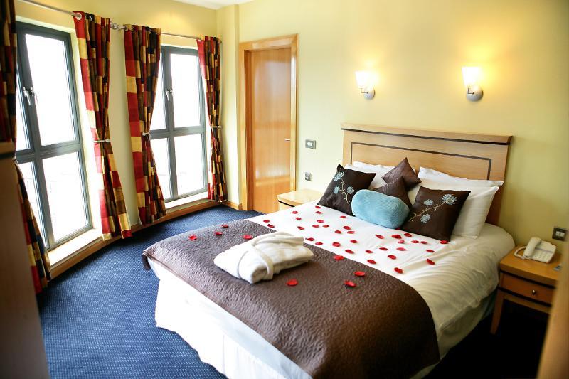 Maldron Hotel 4*