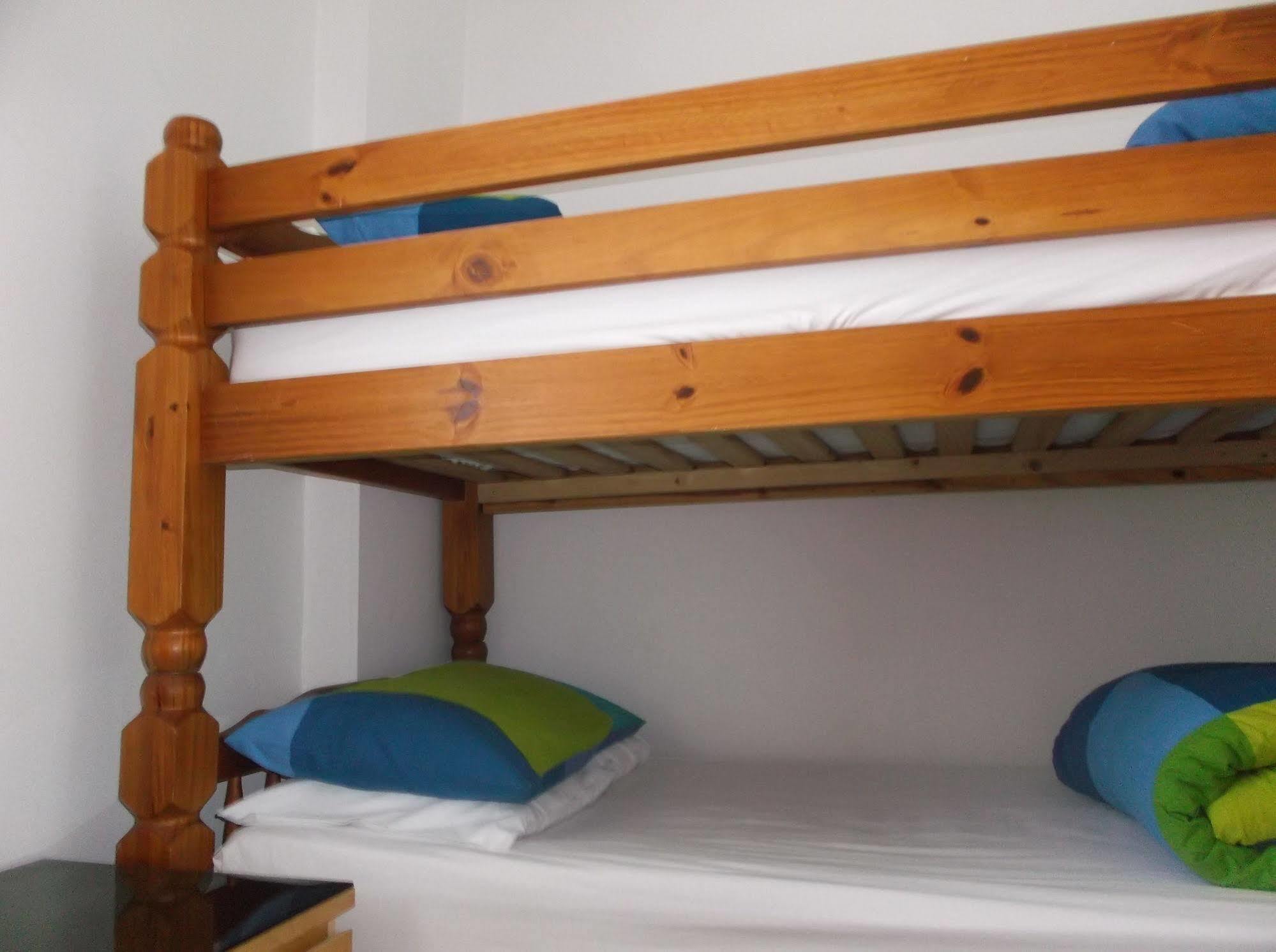 Fairman House Backpackers Bed & Breakfast