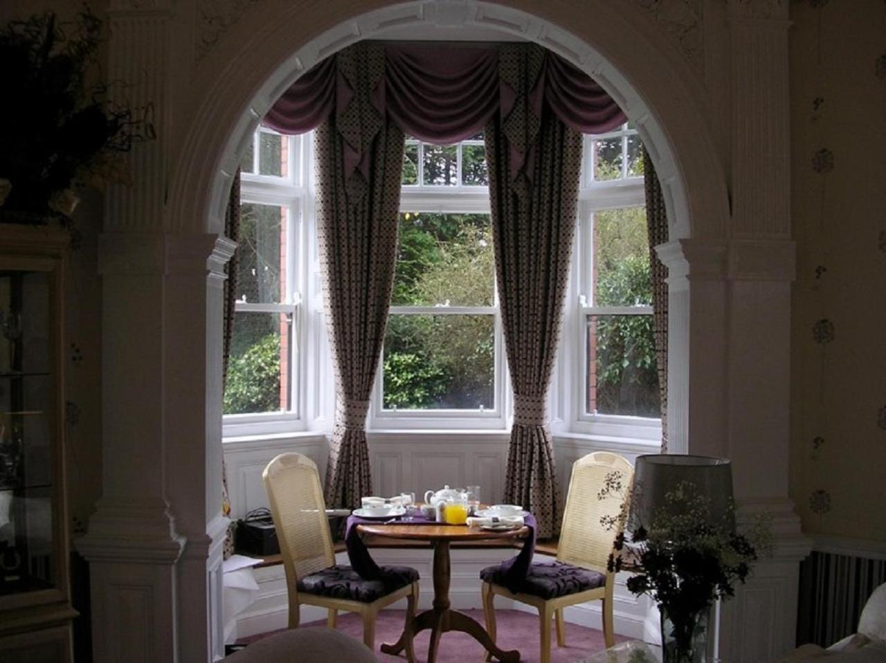 Troy Hall 2* Londonderry
