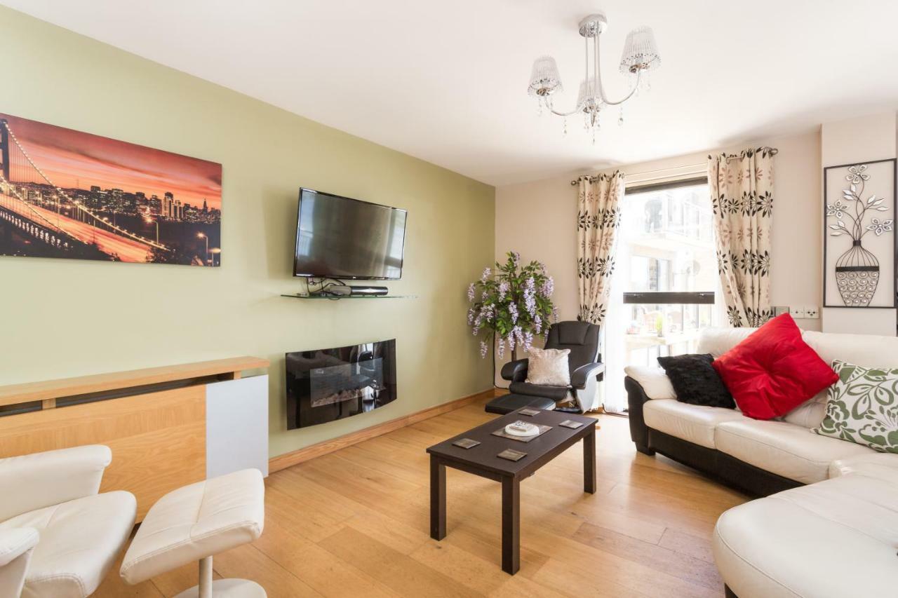 Stunning River View * Londonderry
