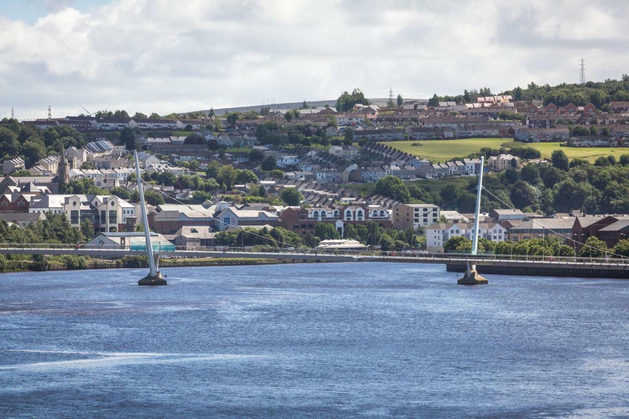 Stunning River View * Londonderry