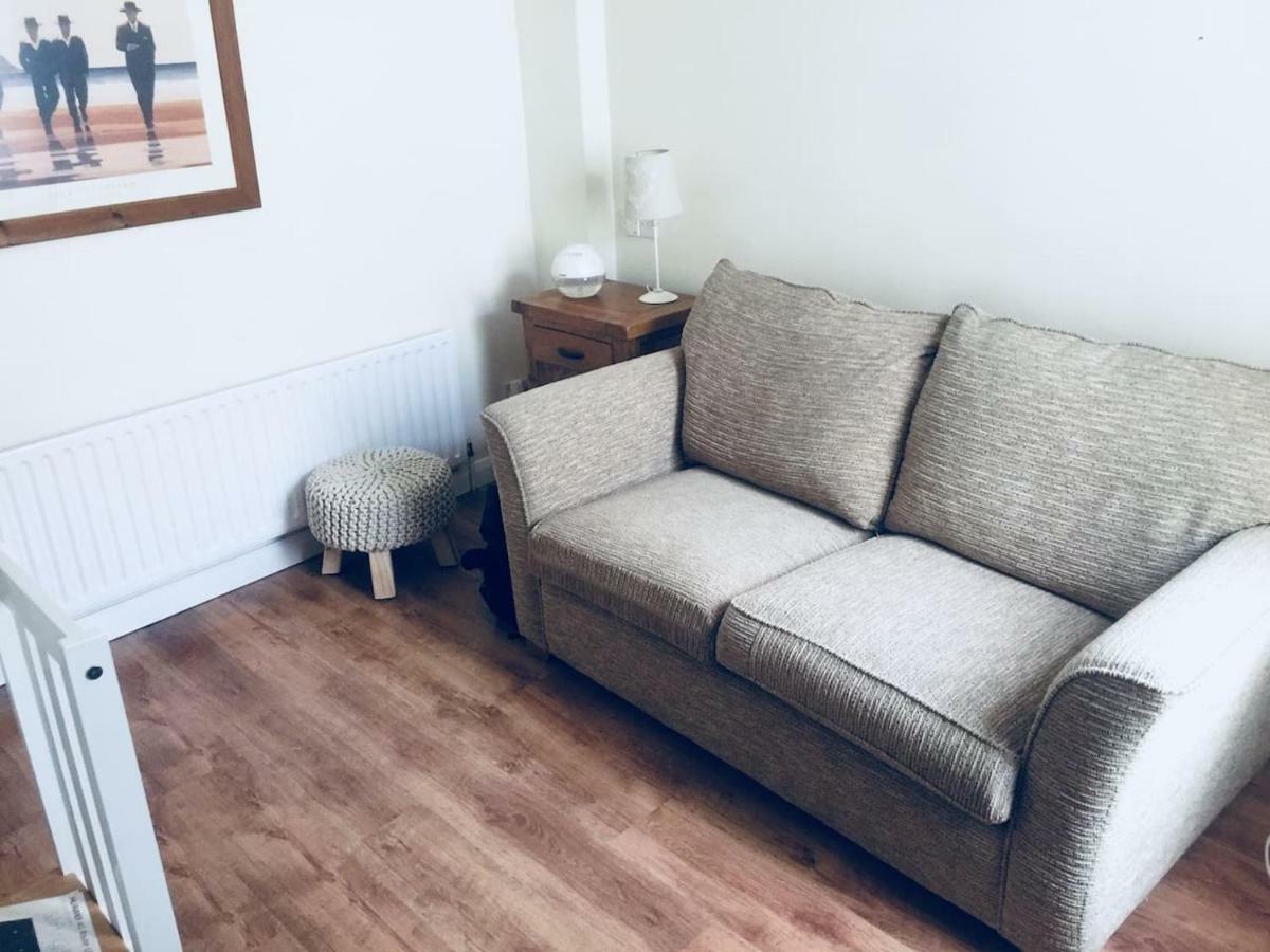 2 Abercorn Place -5 Minute Walk To City Centre - On Quiet Street.