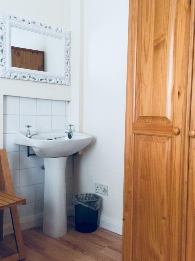 2 Abercorn Place -5 Minute Walk To City Centre - On Quiet Street. *