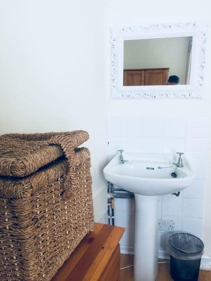 Holiday home 2 Abercorn Place -5 Minute Walk To City Centre - On Quiet Street.