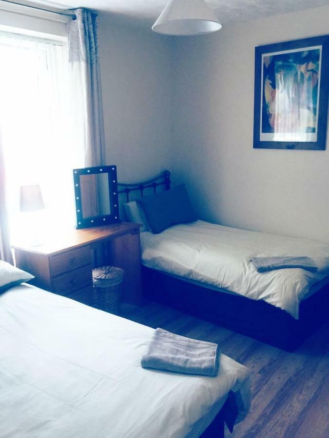 2 Abercorn Place -5 Minute Walk To City Centre - On Quiet Street. *
