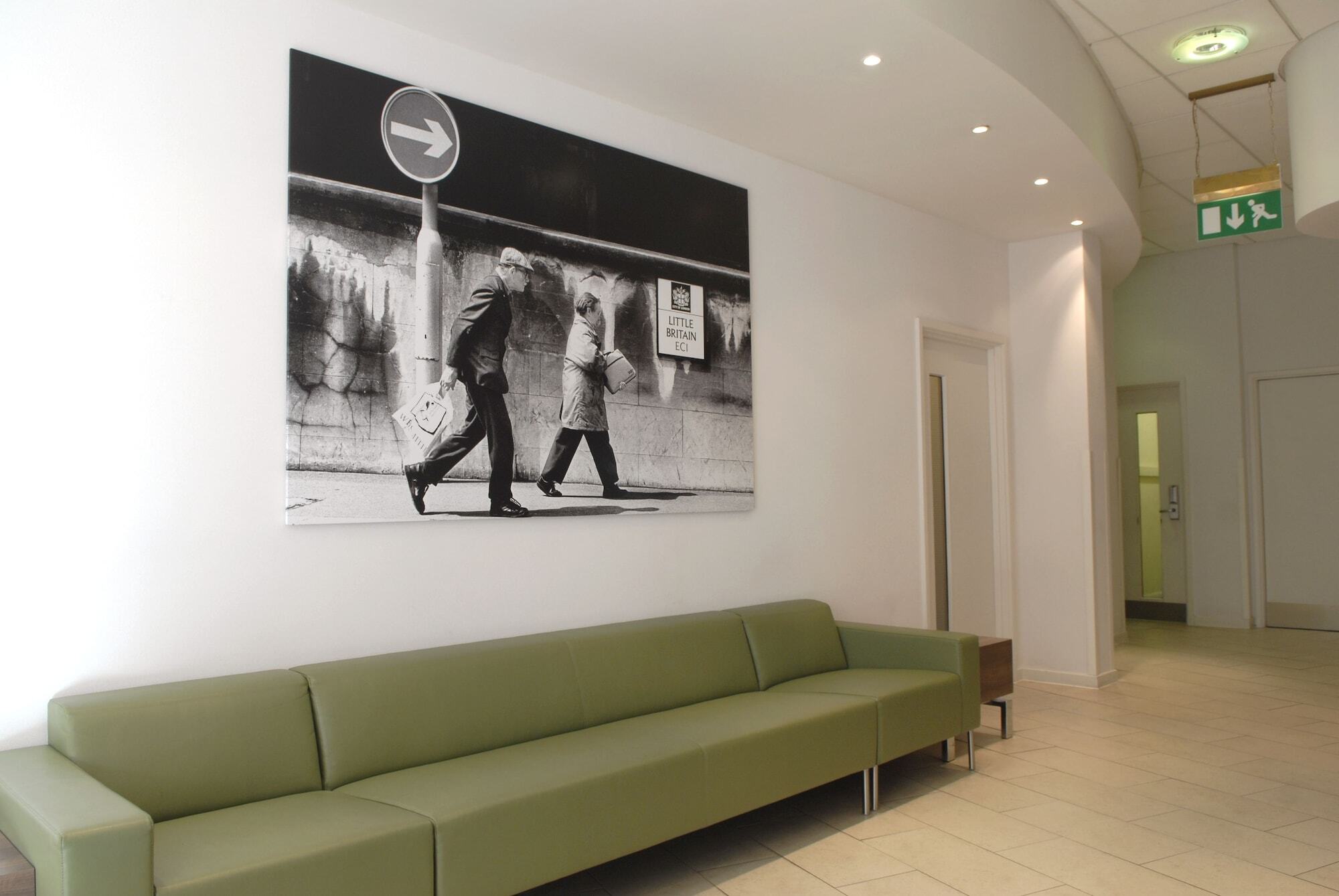 Hotel Express - - By Ihg Londonderry