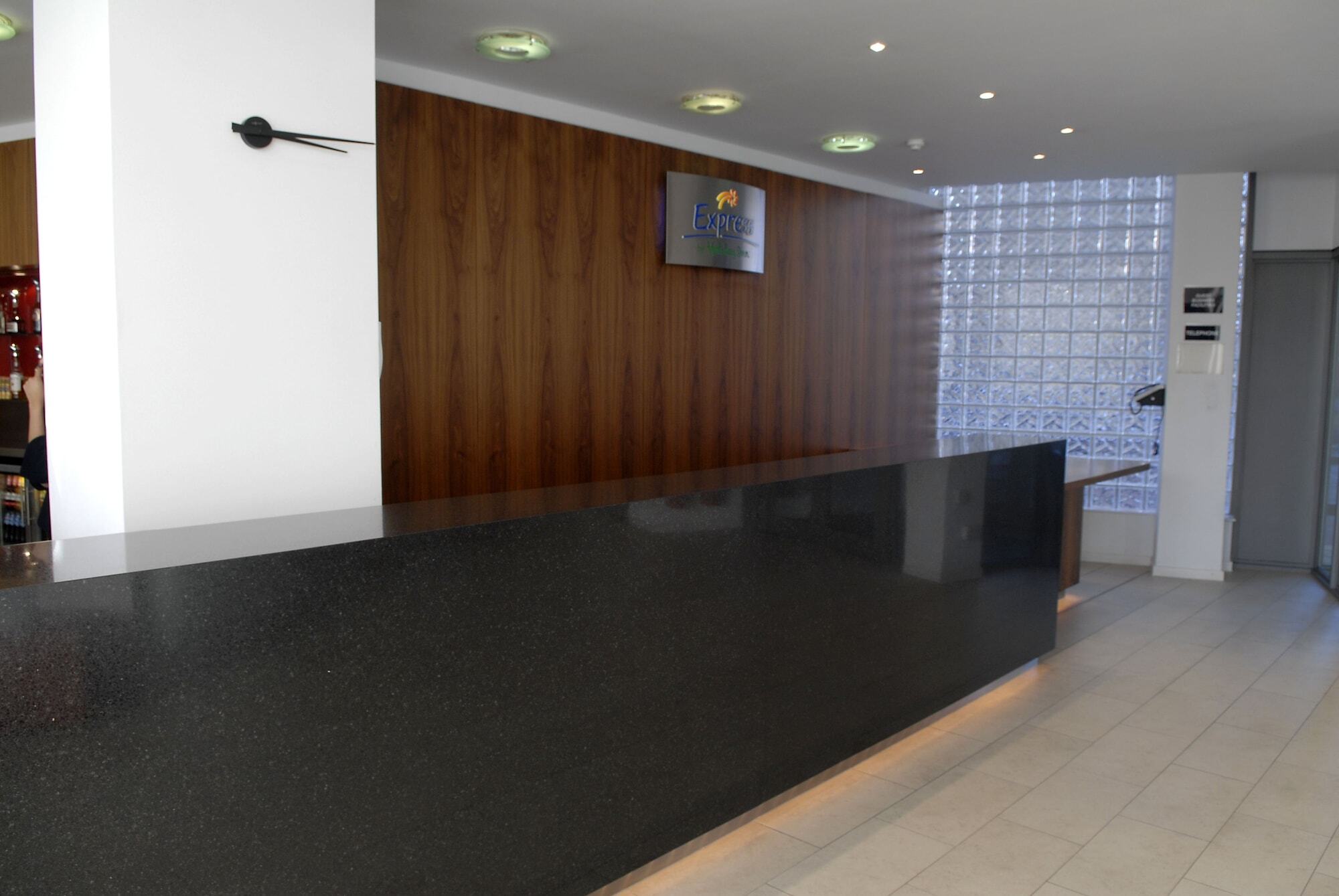 Express - - By Ihg Hotel