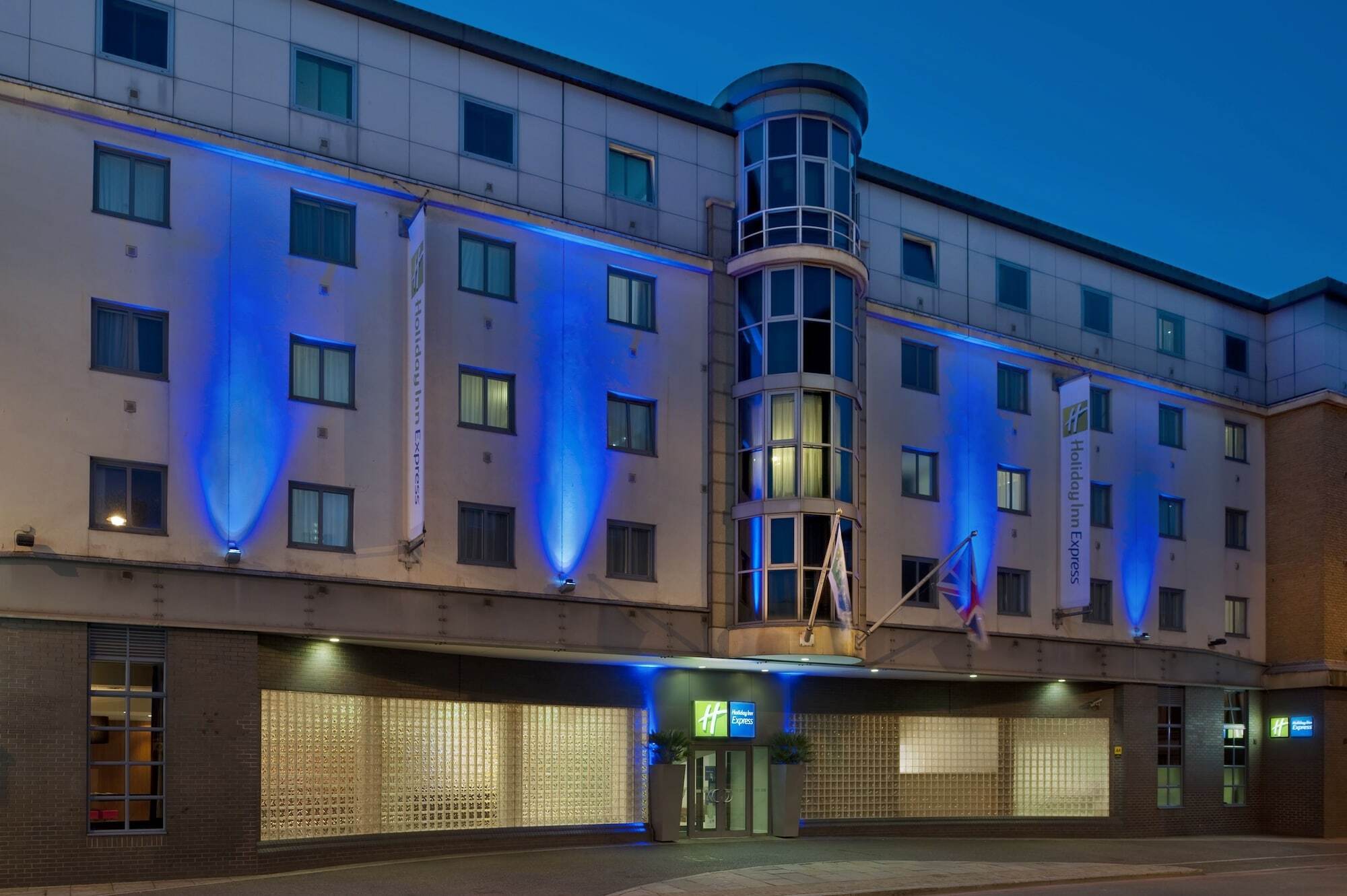 Express - - By Ihg Hotel 3*
