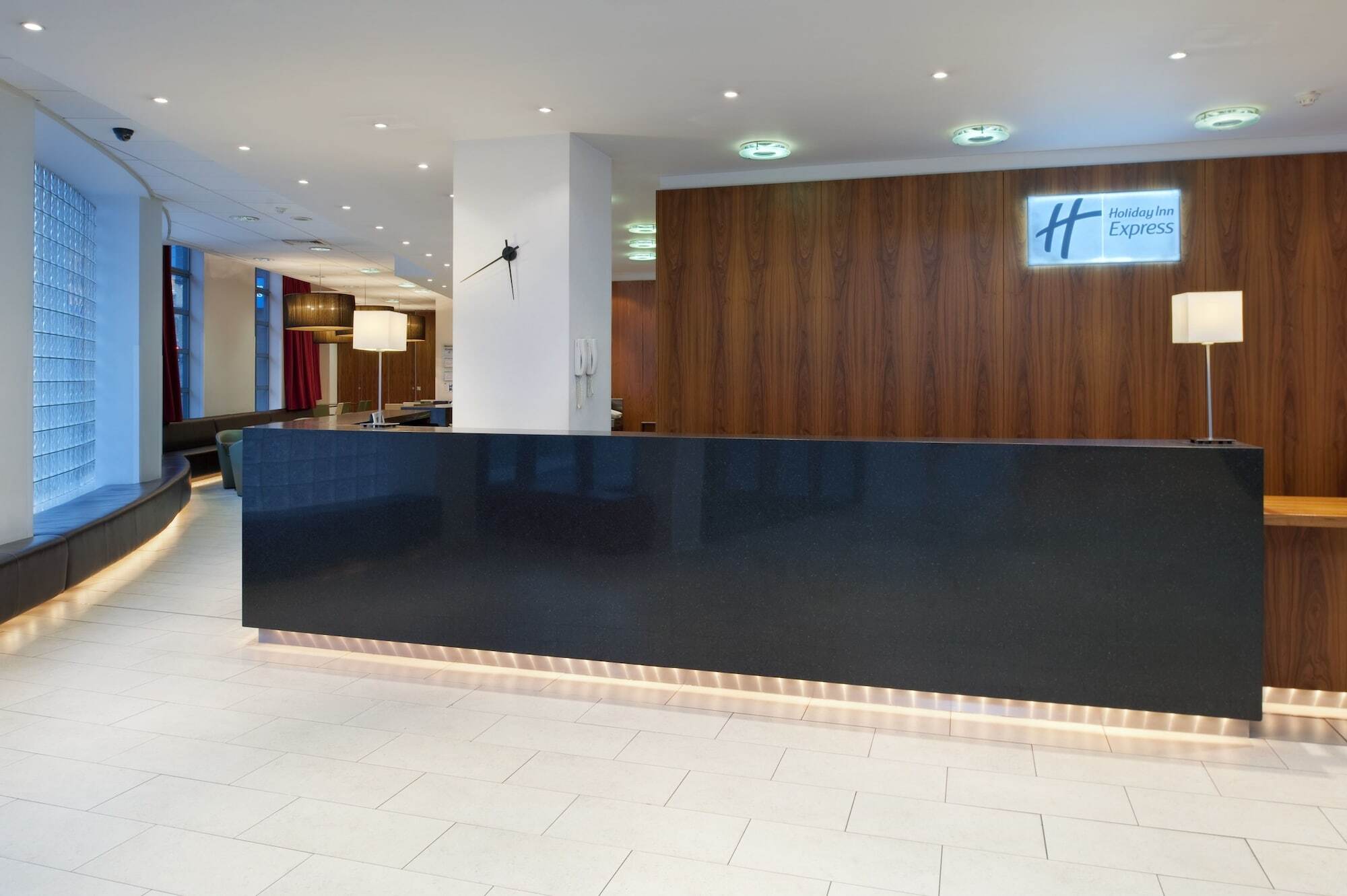 Express - - By Ihg 3* Londonderry