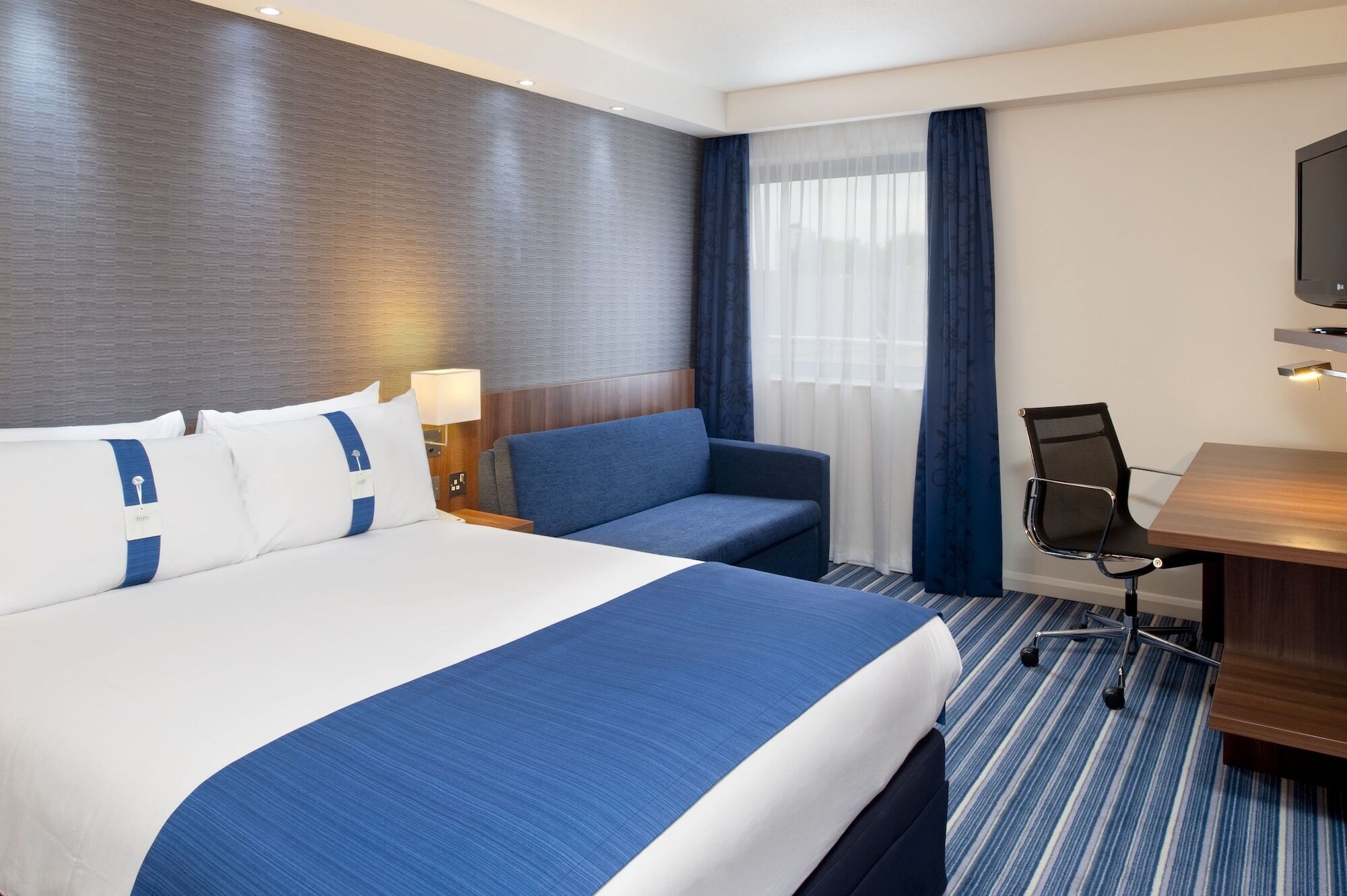 Express - - By Ihg Londonderry