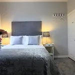Elagh View Bed & Breakfast