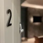 Chambers Rise - City Centre Stays