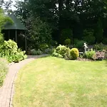 Number 8 Guesthouse