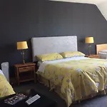 Coach House Suites