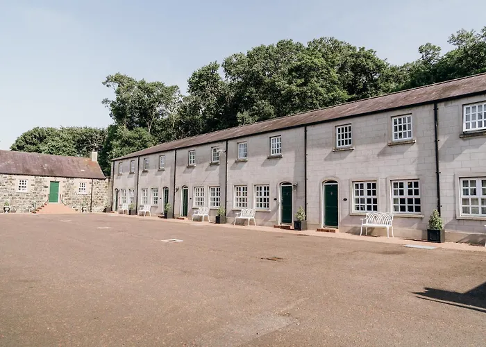 Courtyard Cottages At Ballyscullion Park
