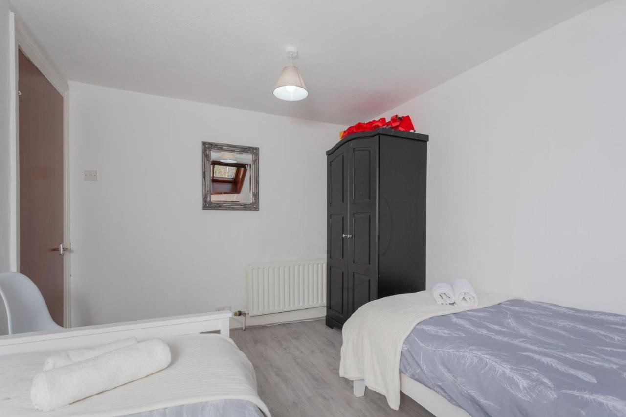Holiday home Windsor House *