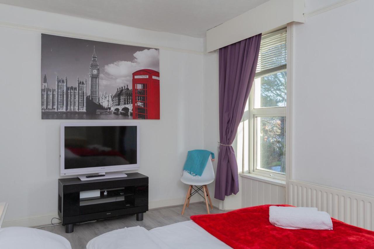Holiday home Windsor House