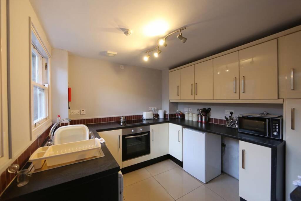 Townhouse 34 Apartment *