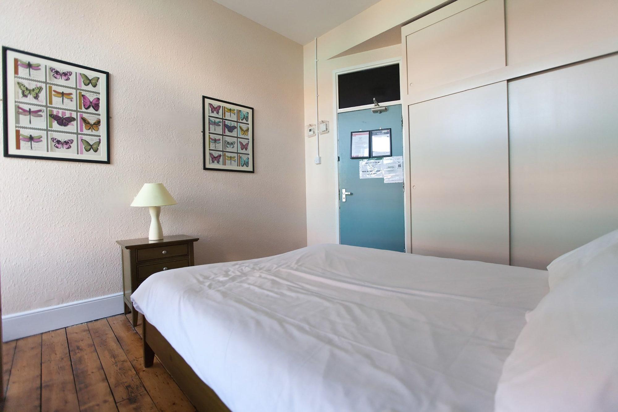 Hostel Connect *