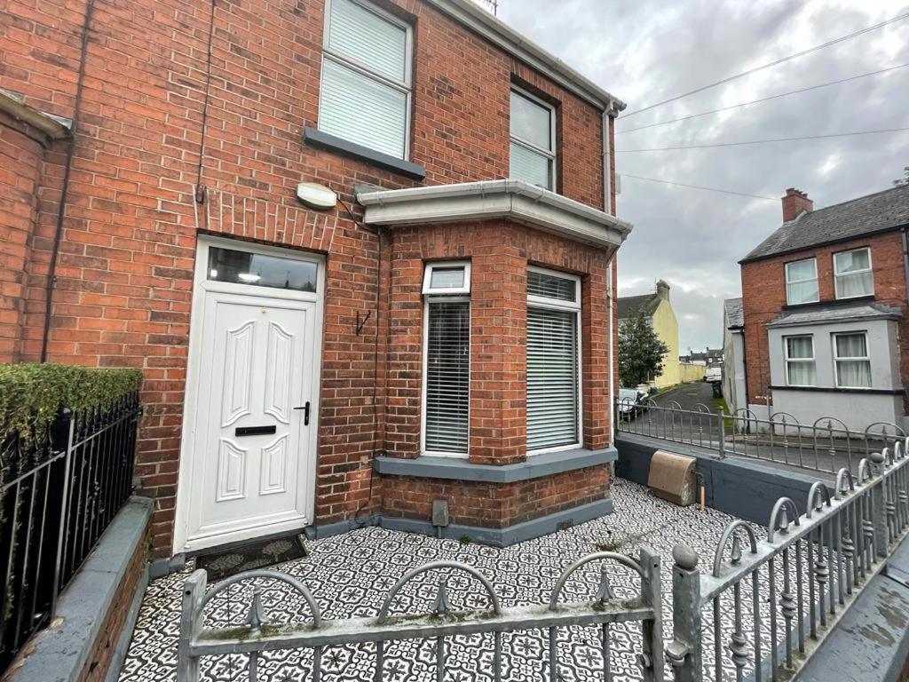The Corner House. City. 3 Bed, Sleeps 6. *