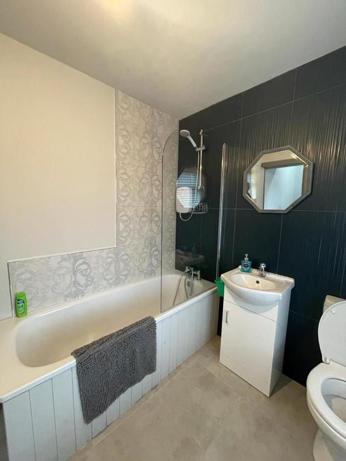 The Corner House. City. 3 Bed, Sleeps 6. Holiday home *