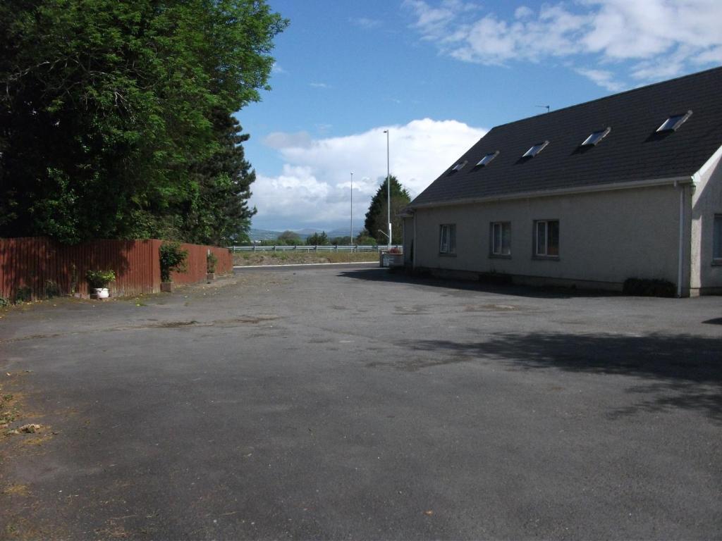 Banks Of The Faughan 2* Londonderry