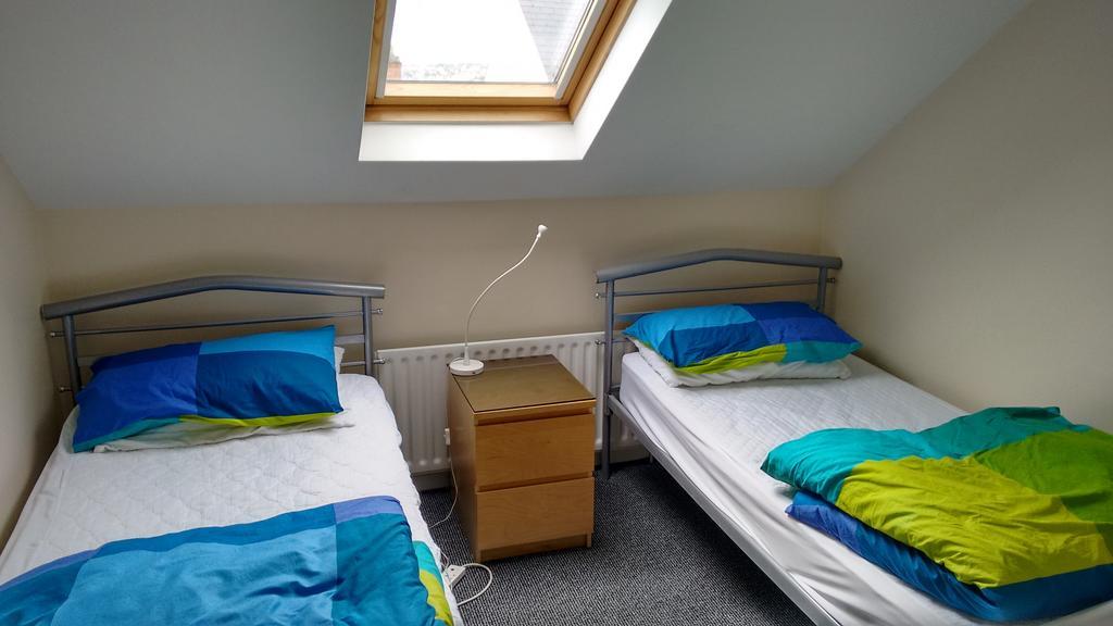 Fairman House Backpackers Bed & Breakfast