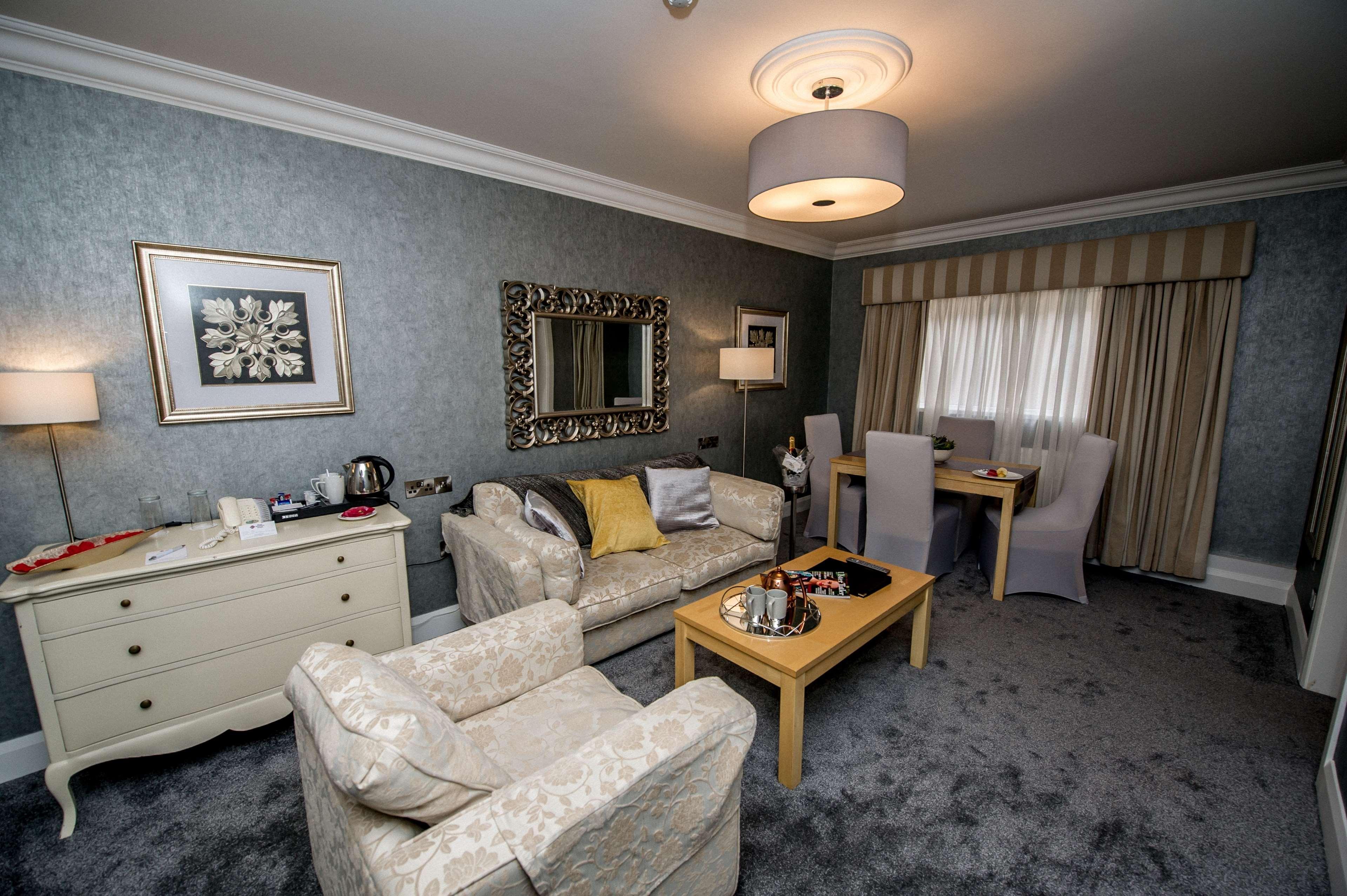 Hotel Western White Horse 4*