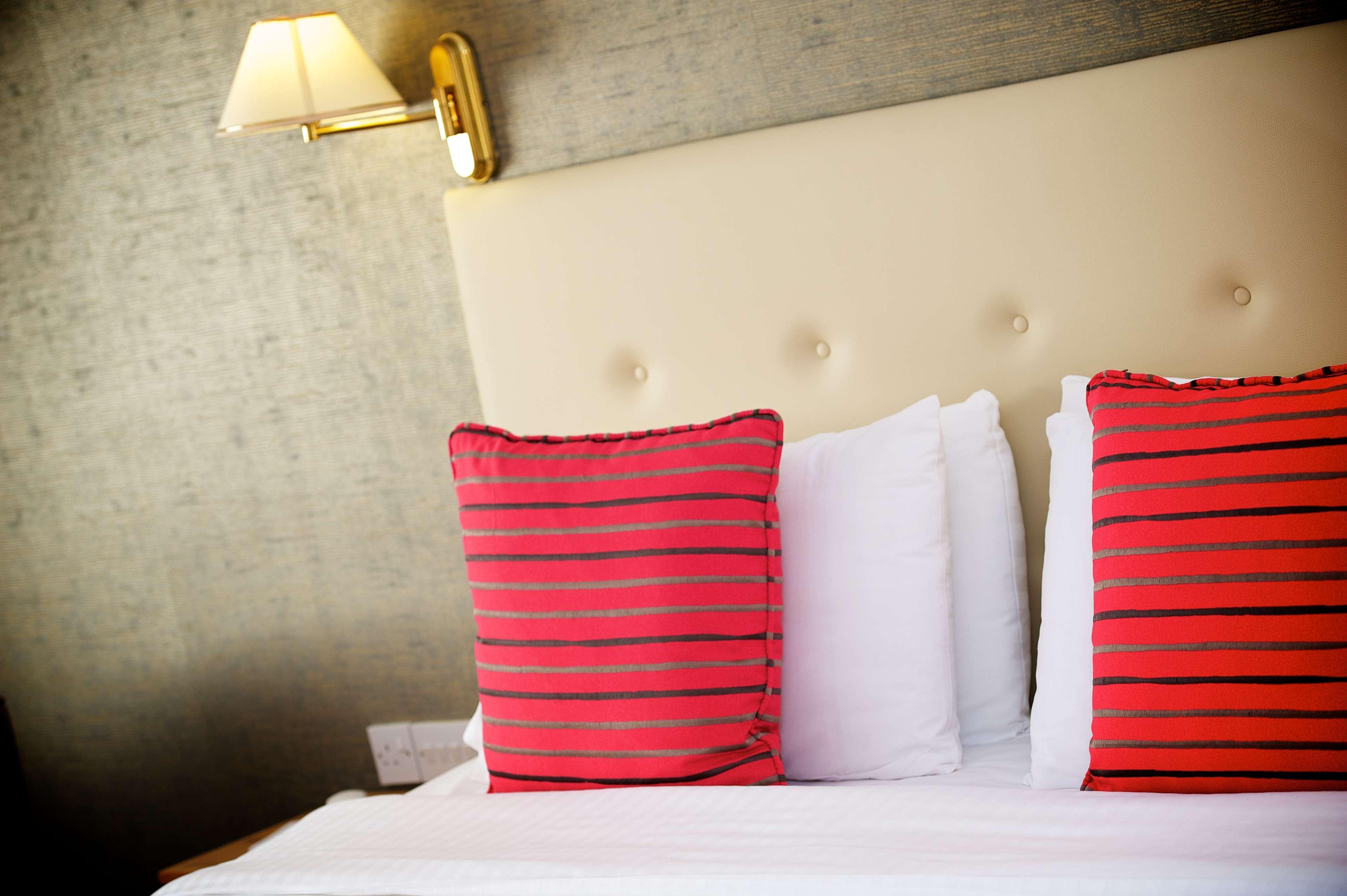 Western White Horse Hotel 4*