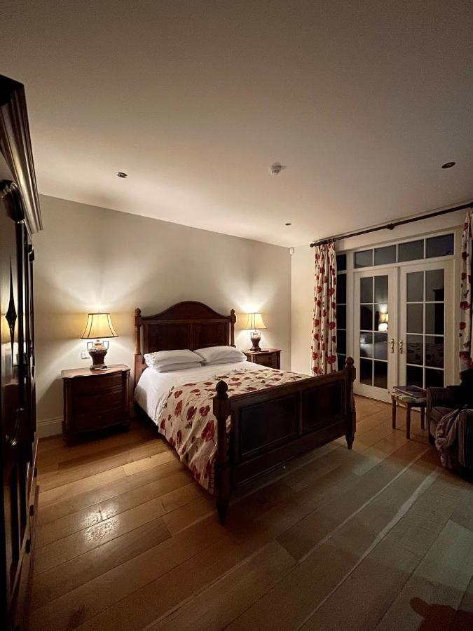 Bed & Breakfast Redgate House