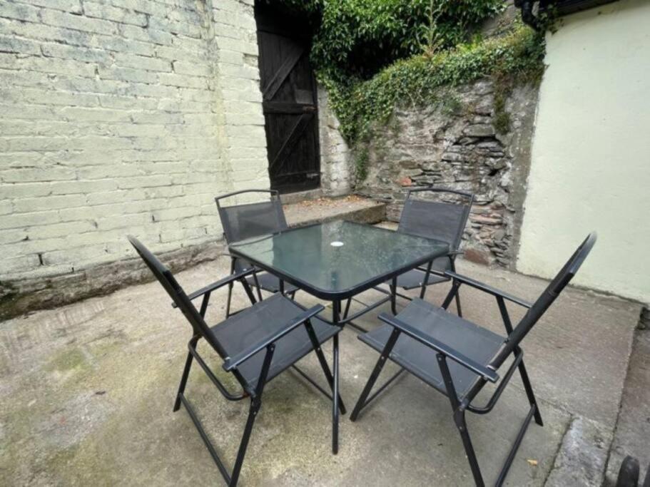 Holiday home Acushla House *