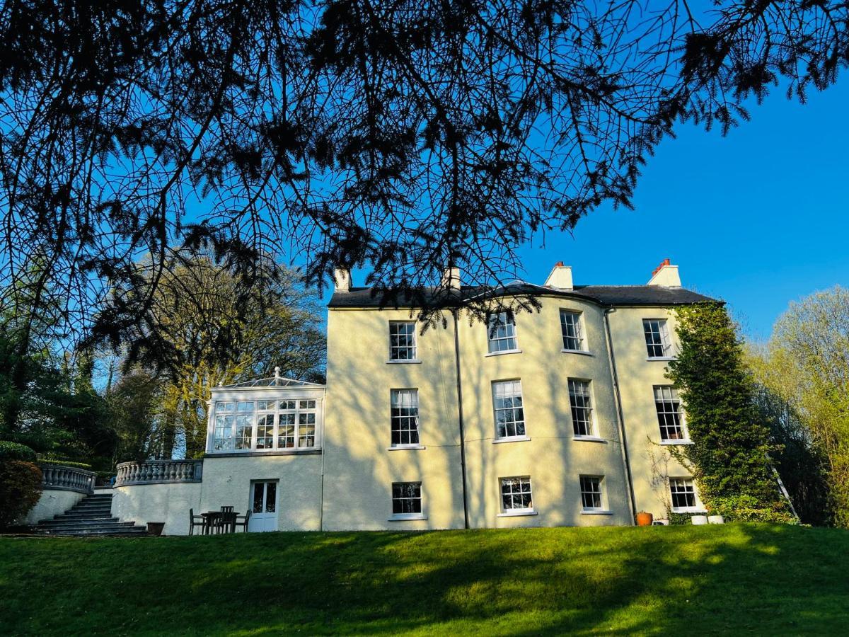 Acomodação com café da manhã  Larchmount House