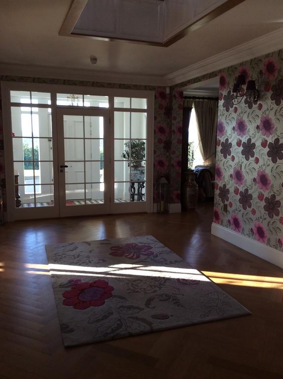 Bed & Breakfast Redgate House 3*