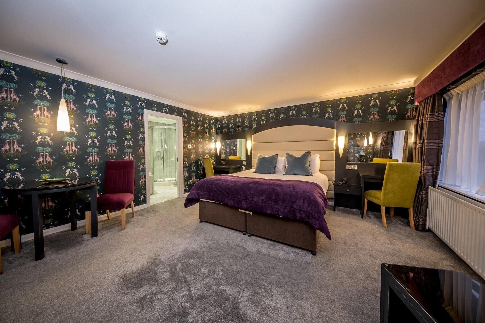 Hotel Western White Horse 4*