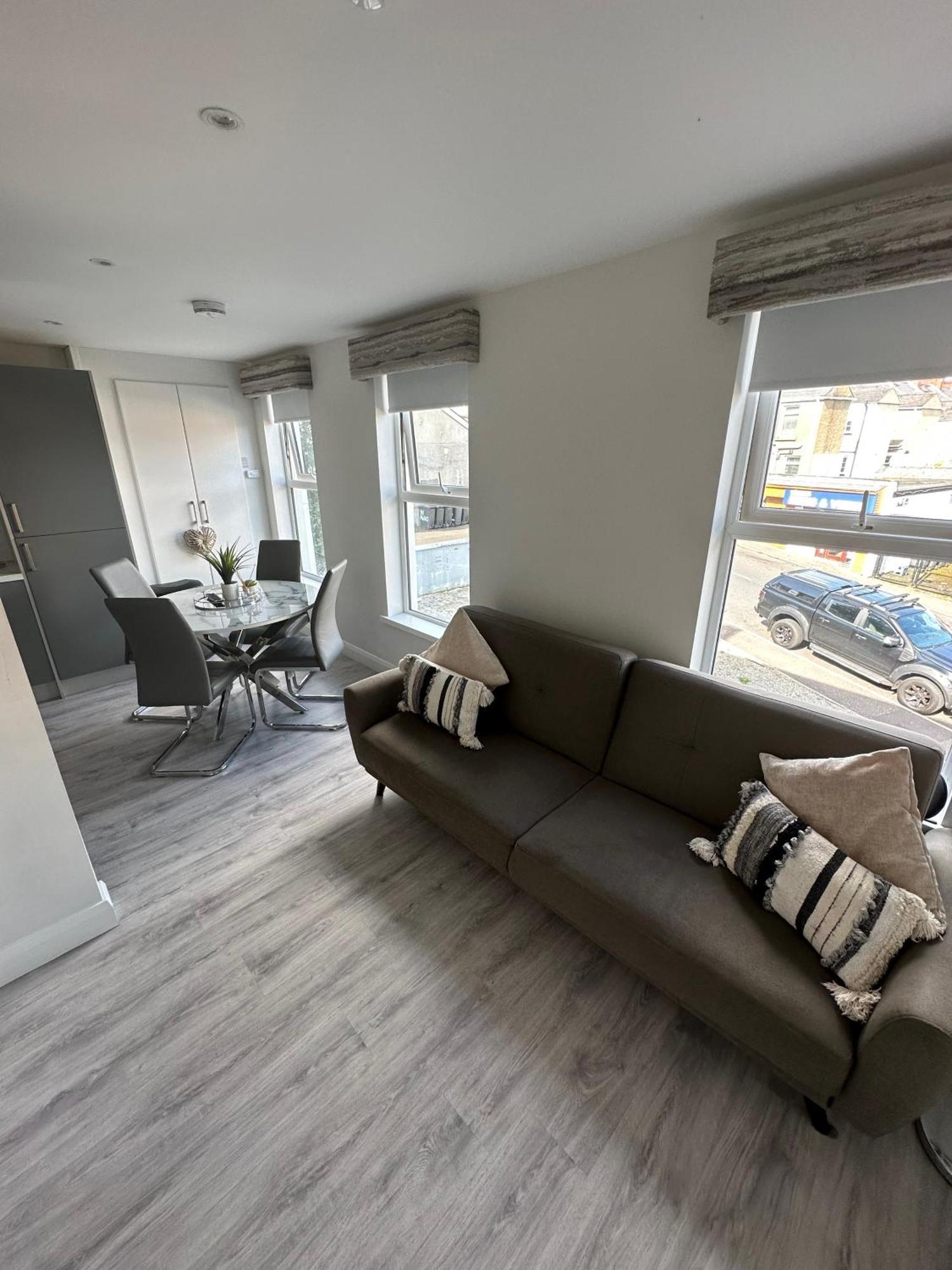 Apartment Westland - Stylish, Modern, Elegant, A Londonderry