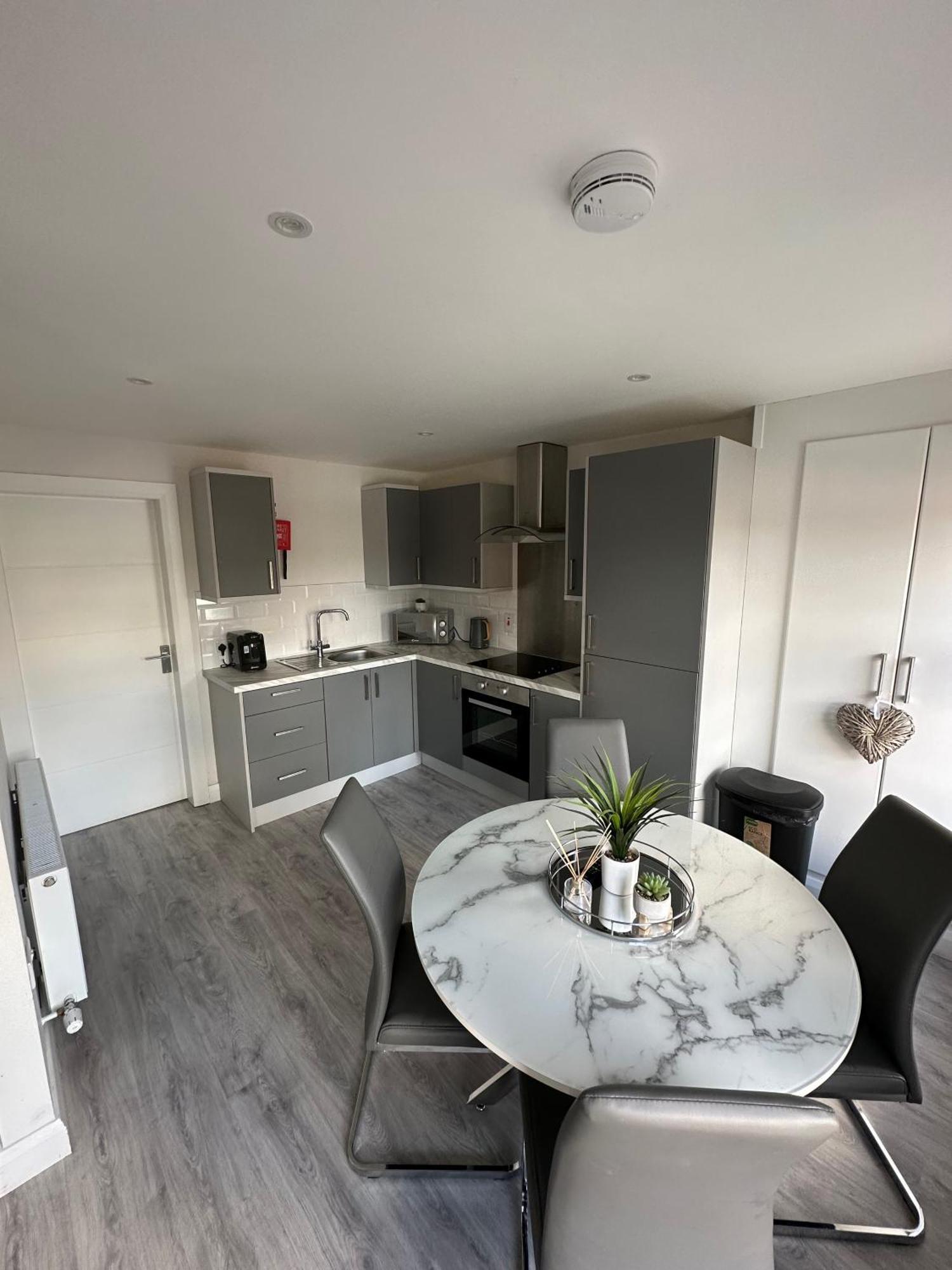 Apartment Westland - Stylish, Modern, Elegant, A Londonderry