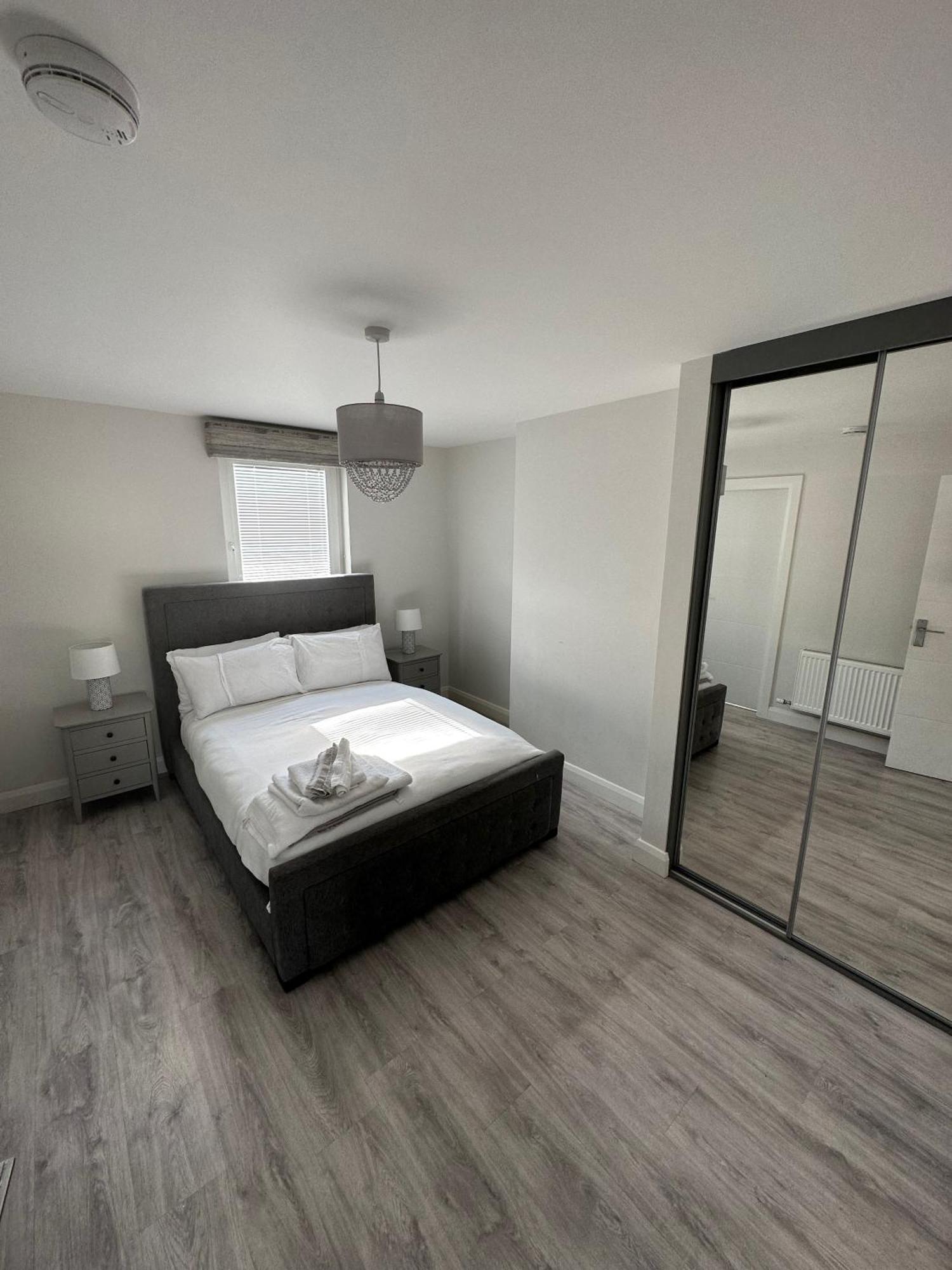 Westland - Stylish, Modern, Elegant, A Apartment Londonderry