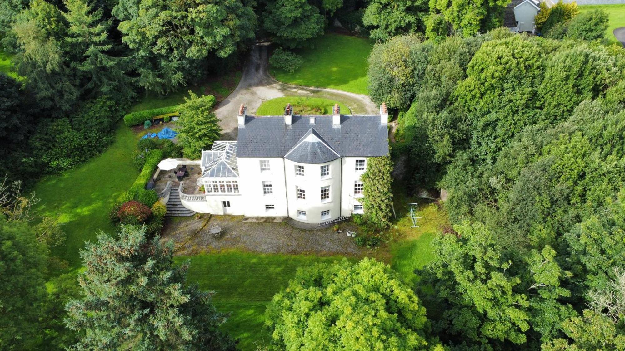 Larchmount House Acomodação com café da manhã  Londonderry