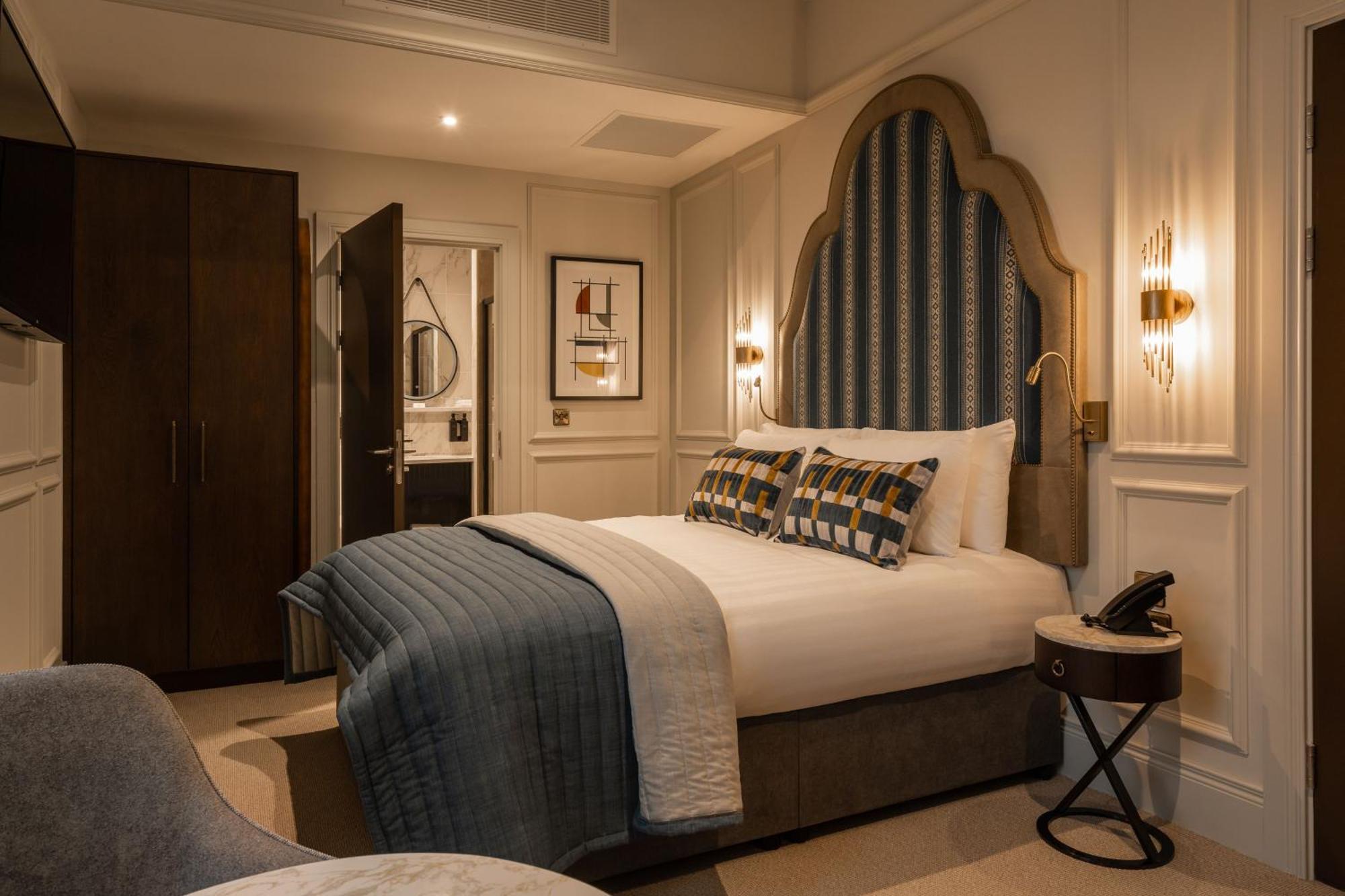The Ebrington 4*