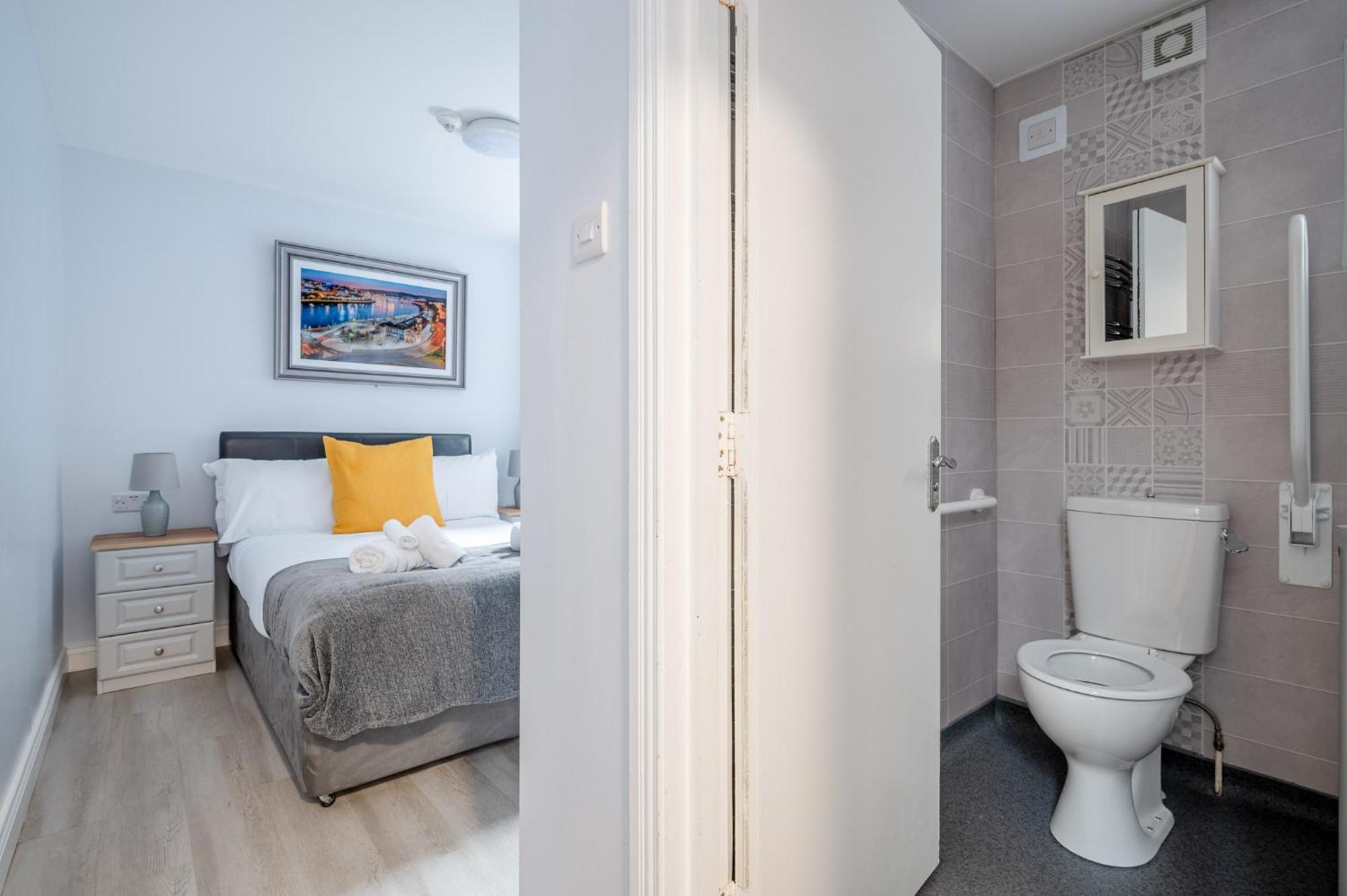 Chamberlain House 3*