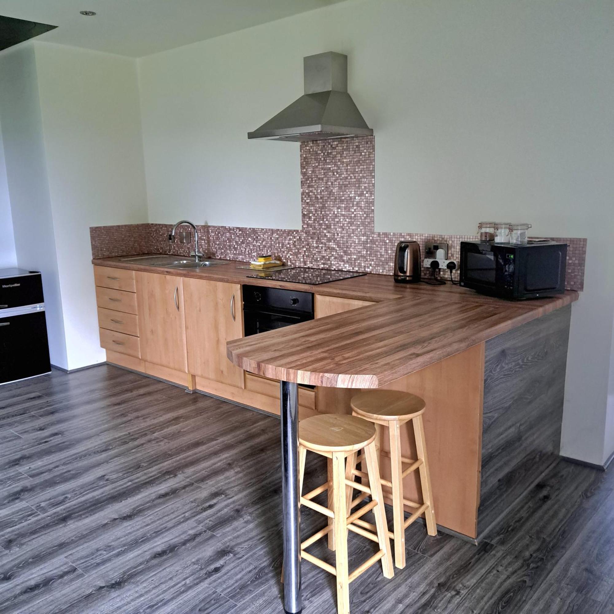 Ballymakeever - Private Hot Tub Apartment Londonderry