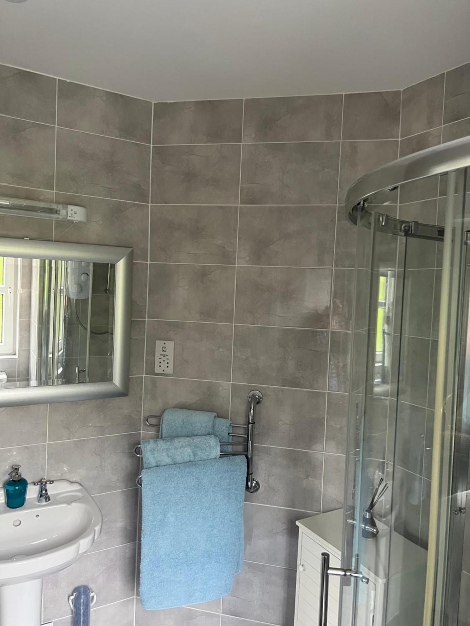 Five Oaks Bed & Breakfast 3*