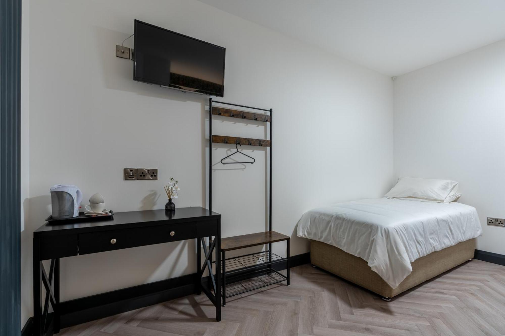 Hotel No.9 *