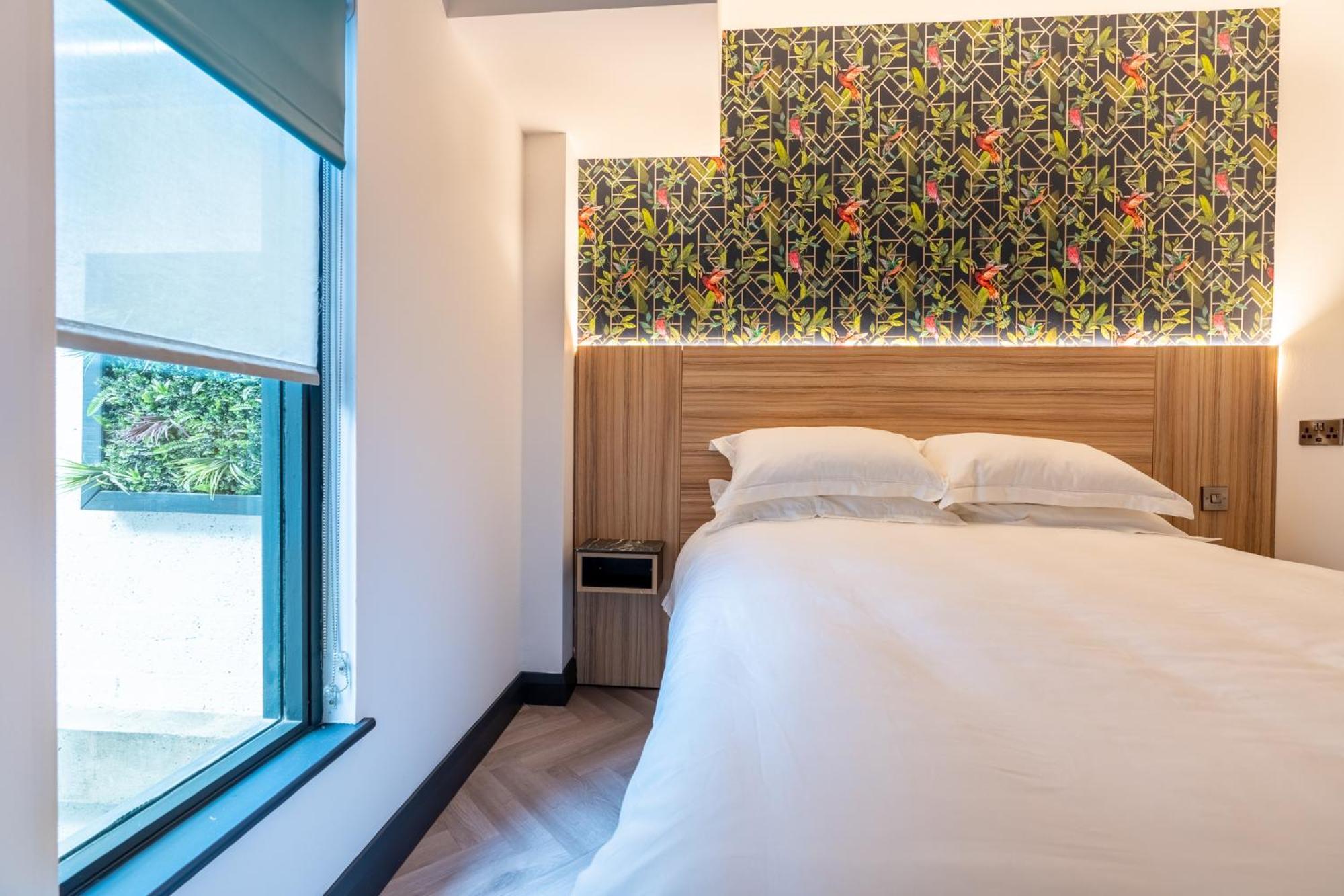 No.9 Hotel *