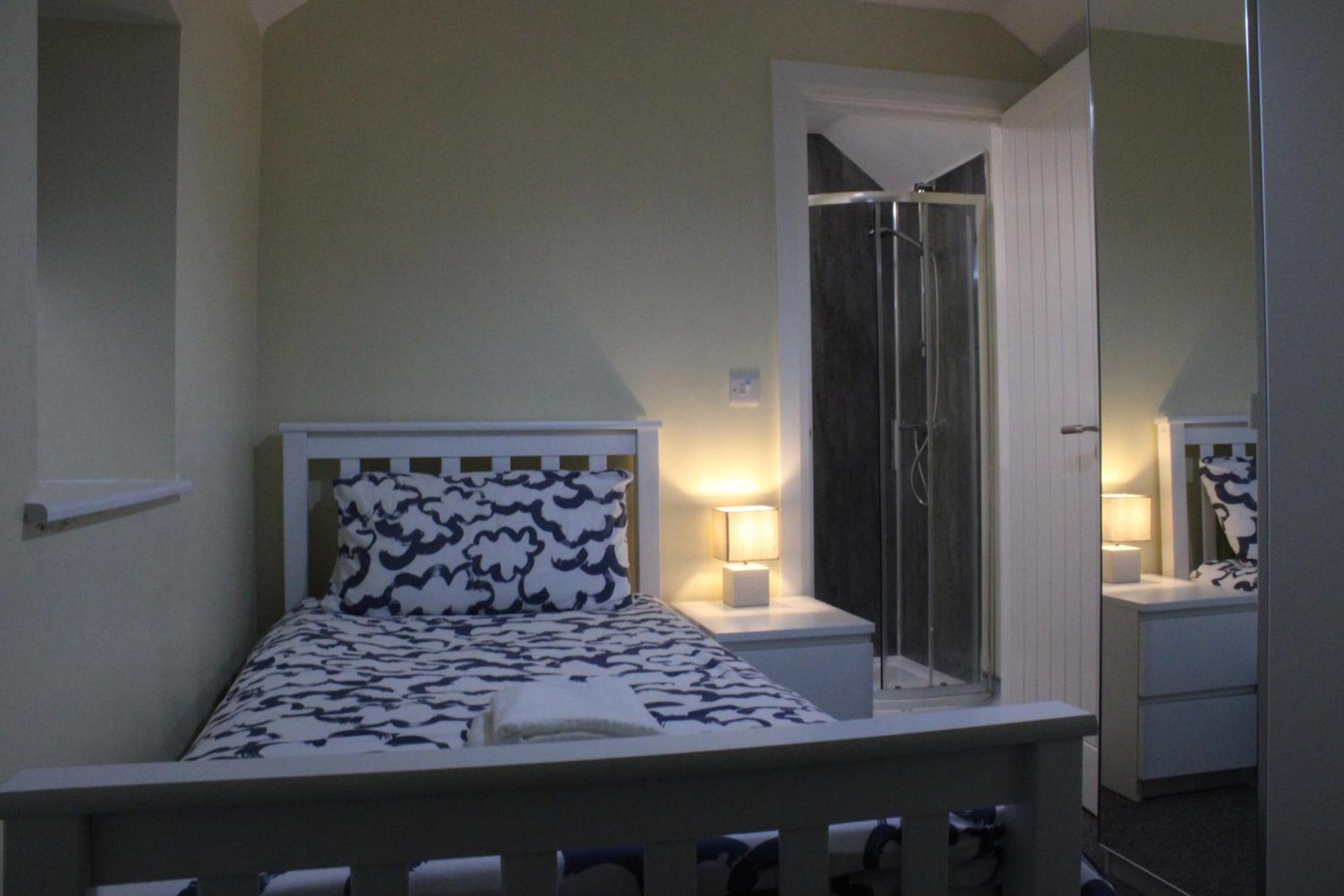 Bridge Guest Bed & Breakfast *