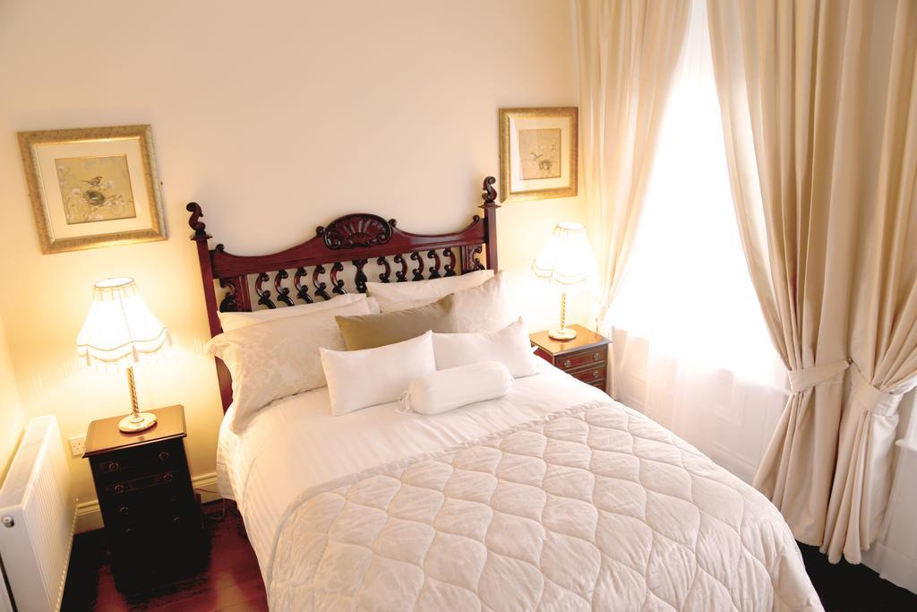 Number 8 The Townhouse 3*