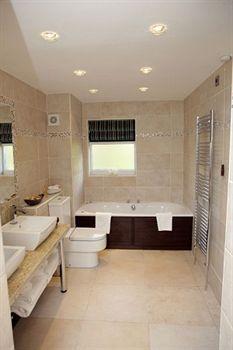 Waterfoot Hotel 4*