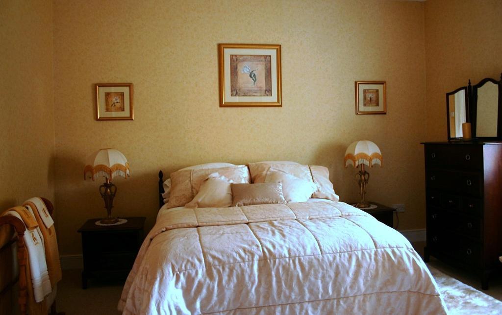 Bed & Breakfast Number 8 3*