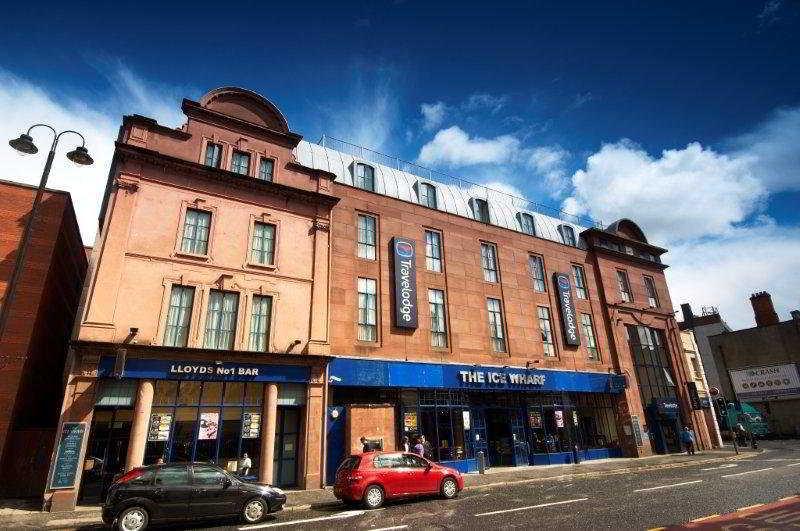 Hotel Travelodge 3*